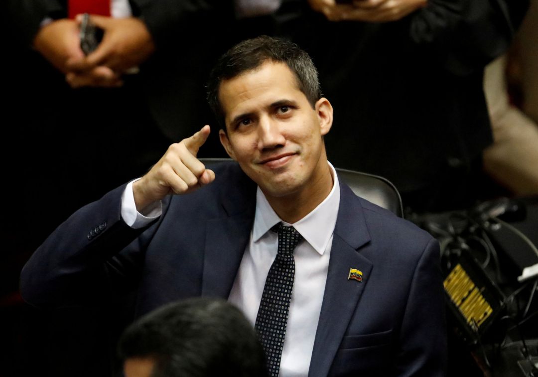 Estas fueron las caras de Guaidó mientras los oficialistas lo insultaban (Foto + Zzzz)