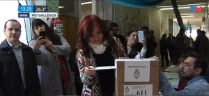 Cristina Fernández sufragó en Río Gallegos: Lo mío no es el periodismo