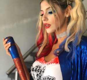¿Lo mejor de Halloween en Venezuela? Animadora venezolana se disfrazó de Harley Quinn (+UFFF)