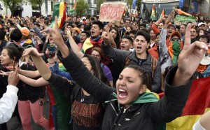 El desenlace de los accidentados comicios en Bolivia todavía se mantiene en vilo