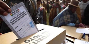 Encuestas en Bolivia vaticinan segunda vuelta entre Arce y Mesa