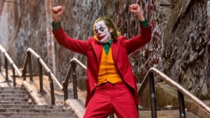La nueva polémica en el “Joker”: la canción compuesta por el pedófilo Gary Glitter (Video)