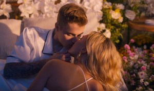 Justin Bieber celebra el amor por su esposa con nuevo video musical