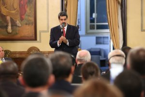Con el cuento de “cooperación militar”, Maduro admitió la injerencia cubana en Venezuela (Video)