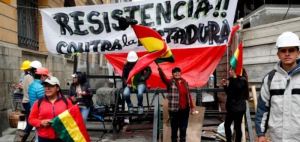 Trabajadores petroleros de Bolivia desconocen a su dirigente y exigen renuncia de Evo Morales