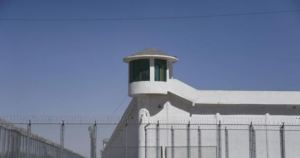 Documentos filtrados detallan las operaciones en los campos de prisioneros de Xinjiang en China