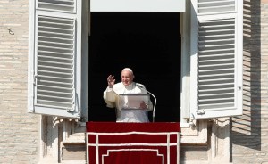 Papa Francisco celebra registro de africanos indocumentados en parroquias de Italia