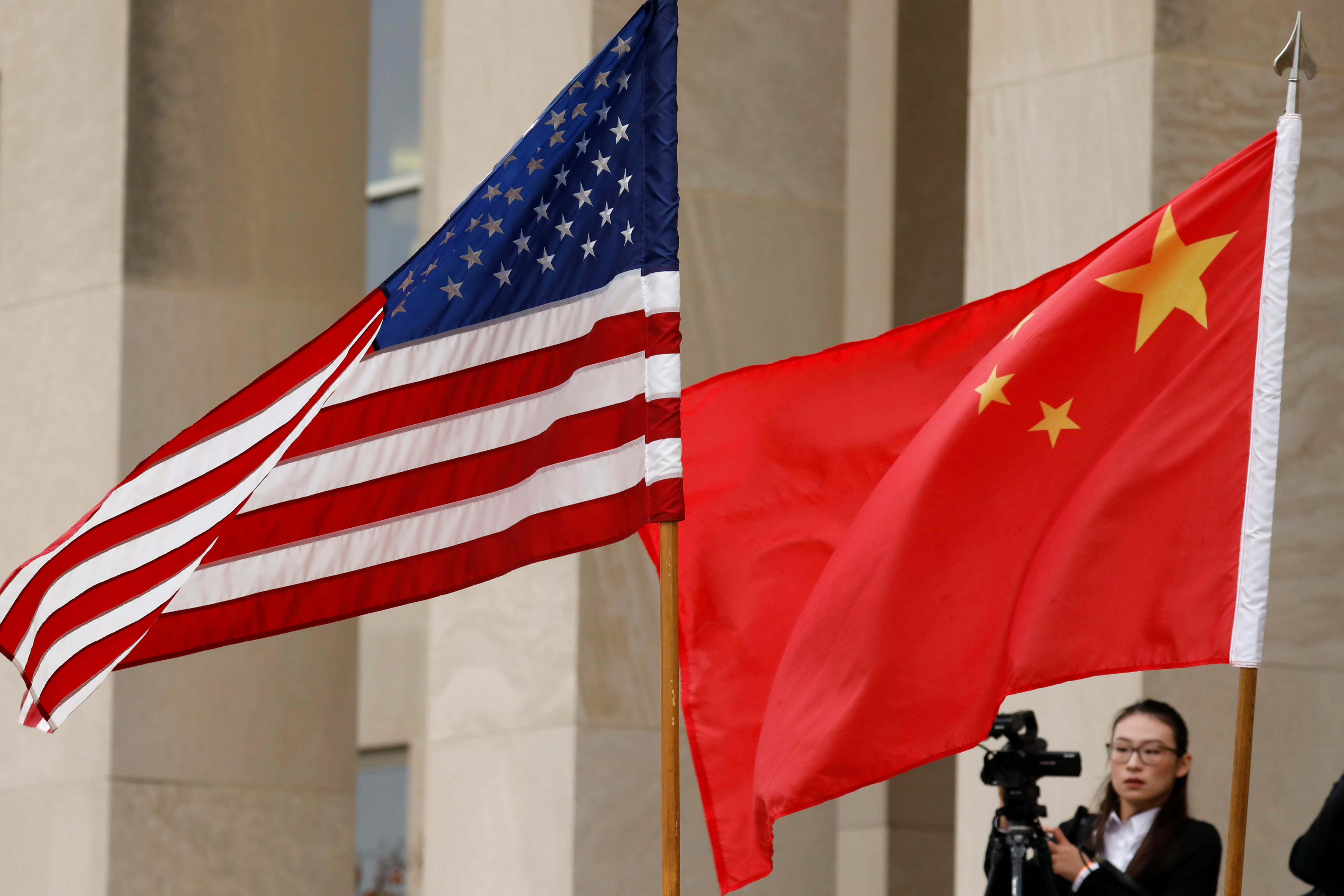 China anuncia que ha llegado a un acuerdo comercial parcial con EEUU