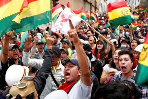 La Biblia se cuela en la disputa política en Bolivia