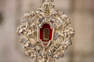 Vaticano donó un trozo del pesebre donde nació Jesús (video)
