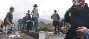 Revelan que encapuchados en Colombia cobran 1800 dólares por día si causan daños (VIDEO)