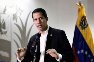 Juan Guaidó: Tenemos que continuar en la calle para que se vaya el dictador