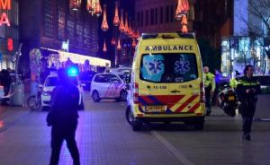 Al menos tres personas resultaron heridas en un ataque con arma blanca en La Haya
