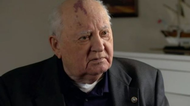 A 30 años de la caída del Muro de Berlín: Mijaíl Gorbachov advierte que el mundo está “ante un peligro colosal”