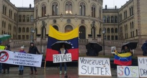 Venezolanos en Inglaterra protestan contra el régimen de Maduro #16Nov