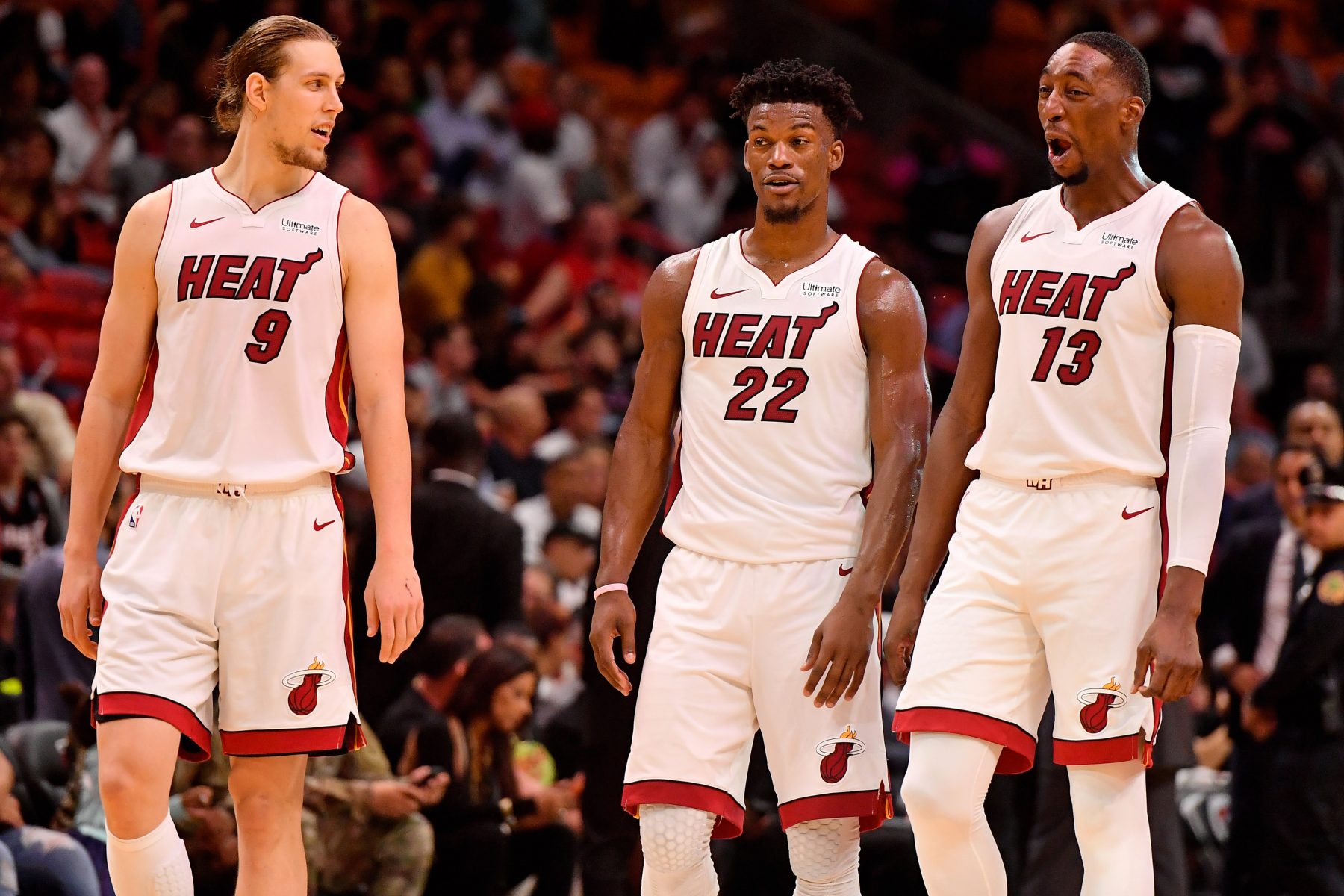 Miami Heat derrotó a Warriors y se afianza en puestos de Playoffs en la