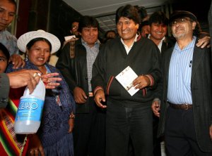 Evo Morales tenía un doble que fue detenido en Bolivia por robo y extorsión