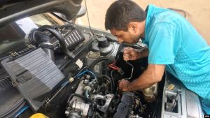 ¿Cuánto requiere un venezolano para hacerle mantenimiento a su carro?