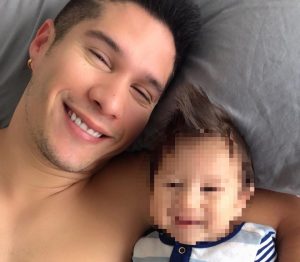 Chyno Miranda enojado: “Utilizan fotografías de mi hijo para hacer negocios sin mi permiso” (VIDEO)