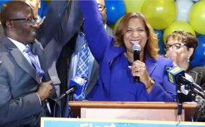 Mujer hace historia como primera alcaldesa electa en Westchester, Nueva York