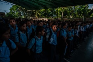 NYT: Estudiantes desmayados por el hambre en las escuelas venezolanas