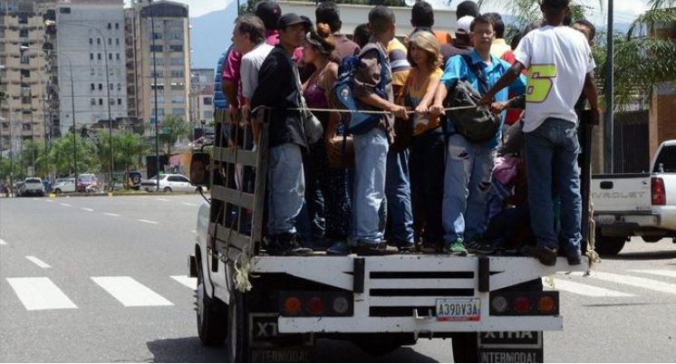 Crisis del transporte en Maracaibo coloca en peligro la vida de los zulianos (VIDEO)