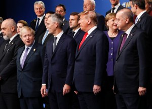 Líderes de la OTAN celebran cumbre en medio de grandes diferencias (Video)