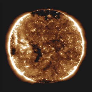 Sonda de la NASA revela sorpresas sobre el viento solar