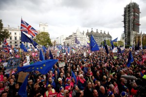 Diputados británicos dan histórica aprobación al brexit