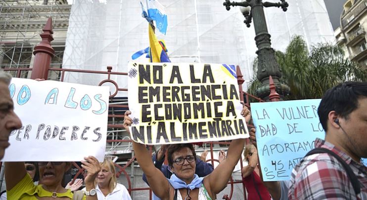 Arrancó en Argentina la primera protesta contra Fernández por sus nuevas medidas de emergencia (Fotos y video)