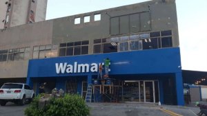 ¿Emprendimiento, viveza o estafa? Qué hay tras el nuevo “Walmart” en Puerto Cabello (Video)