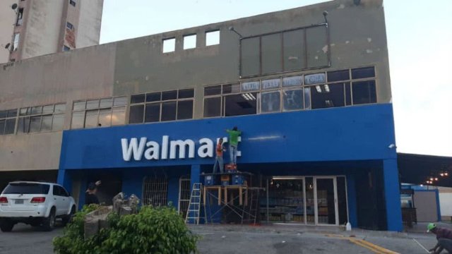 ¿Sabías que hay un “Walmart” endógeno en Puerto Cabello? (Fotos)