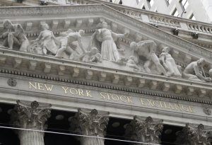 Un comienzo lento para Wall Street tras el feriado en EEUU