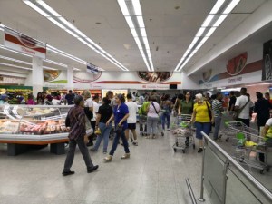 Dolarizadas y abastecidas de productos importados: Tiendas Clap desmontan el discurso chavista