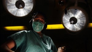 “Grité de agonía”: Una paciente sufre horribles pesadillas después de recibir una anestesia incorrecta
