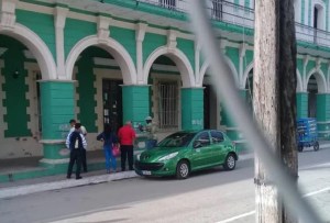 Desafiantes mensajes aparecieron en las calles cubanas y fueron borrados por partidarios del régimen