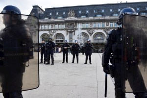 Movilización en Francia contra reforma de pensiones cumple 23 días