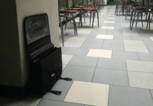 Explosivistas del Sebin retiraron un maletín sospechoso en el C.C. Metrocenter (FOTOS)