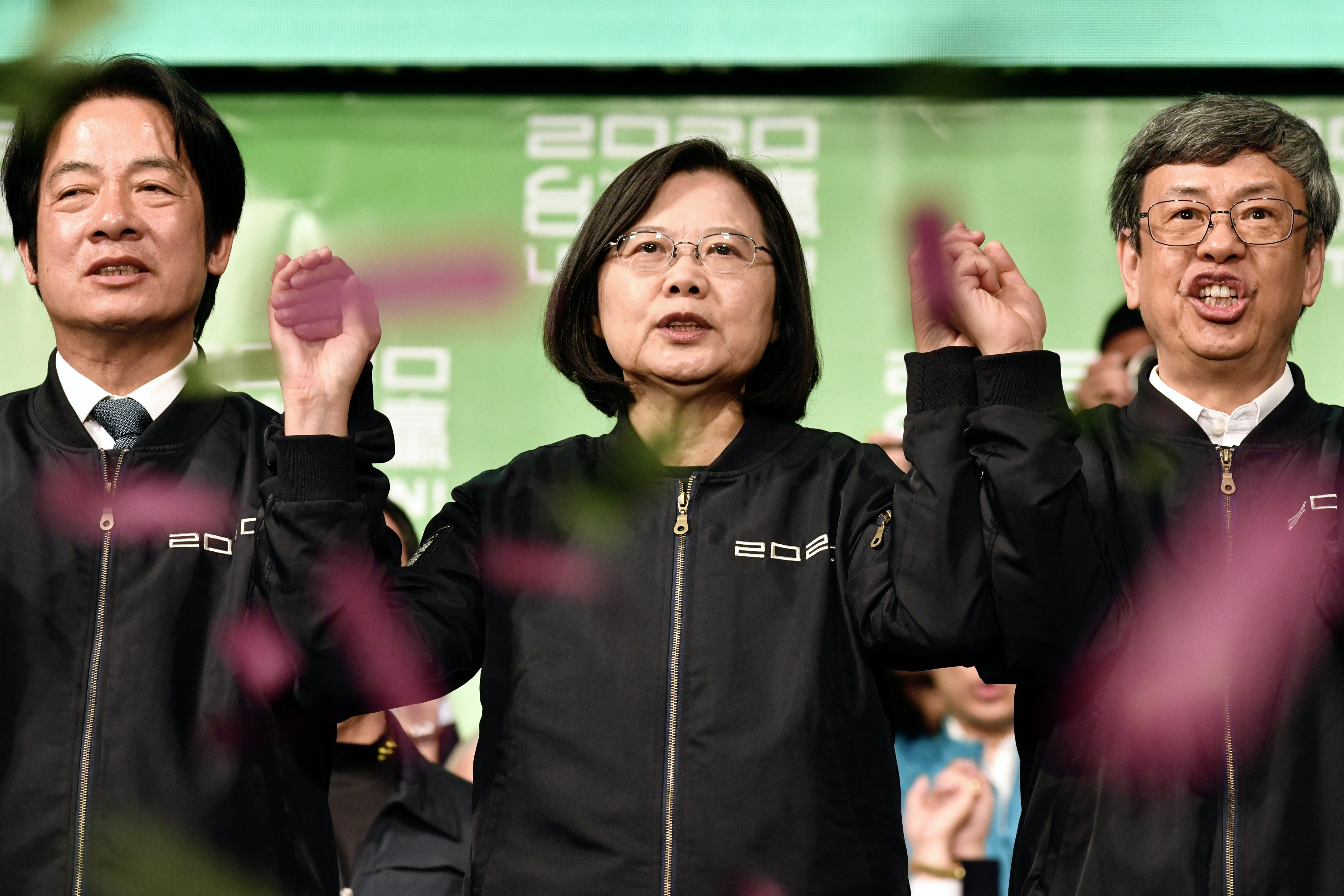 Pekín mantiene presión sobre Taiwán pese a gran triunfo de presidenta Tsai