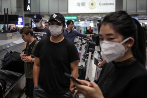 Hong Kong impone cuarentena obligatoria a todos los que lleguen de China continental
