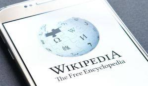Wikipedia creará una red social para combatir la ignorancia fomentada en Facebook