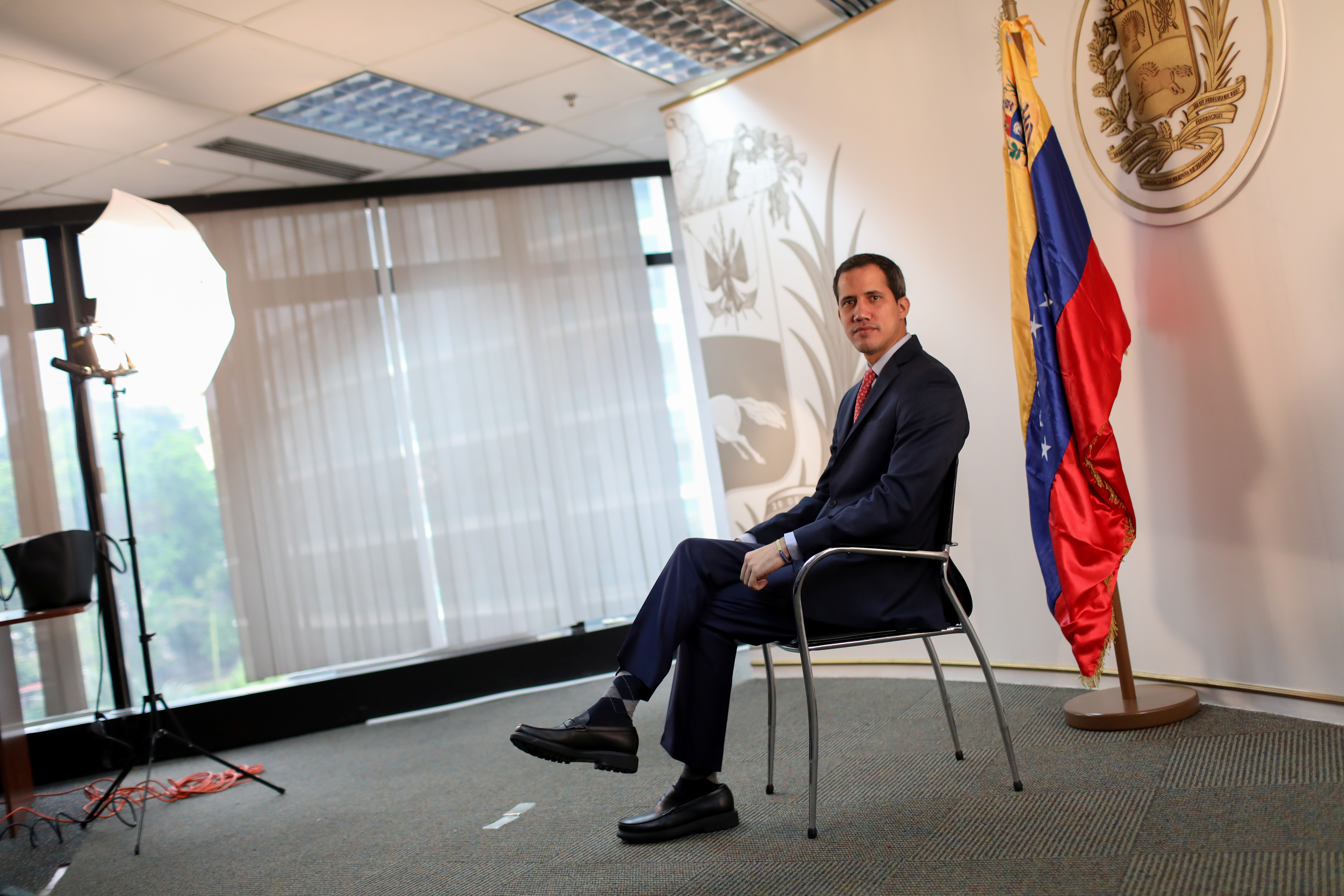 Guaidó anuncia la creación de la Comisión Presidencial para la reestructuración de Telesur