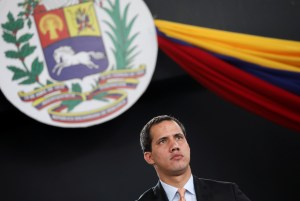 Guaidó: Los maestros que protestan cuentan con el apoyo de la Asamblea Nacional