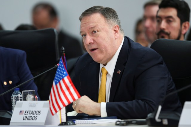 El Secretario de Estado de los Estados Unidos, Mike Pompeo, habla durante la III Conferencia Ministerial Hemisférica Antiterrorista en la Escuela de Cadetes de la Policía General Francisco de Paula Santander, en Bogotá, Colombia, el 20 de enero de 2020. REUTERS / Luisa González