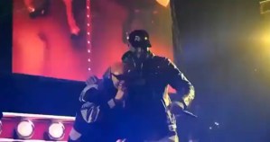 Lebron James sorprendió a los fans al cantar junto a Bad Bunny en California (video)
