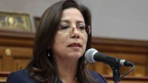 La absurda defensa de Tania Díaz a la falsa directiva que intentó asaltar al Parlamento