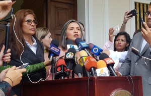 Diputada Karim Vera: 75% de los estudiantes en Táchira no podrán asistir a clases por internet