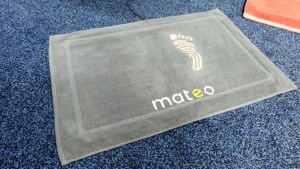 Mateo, la alfombra de baño que monitorea el peso y la postura de tu cuerpo