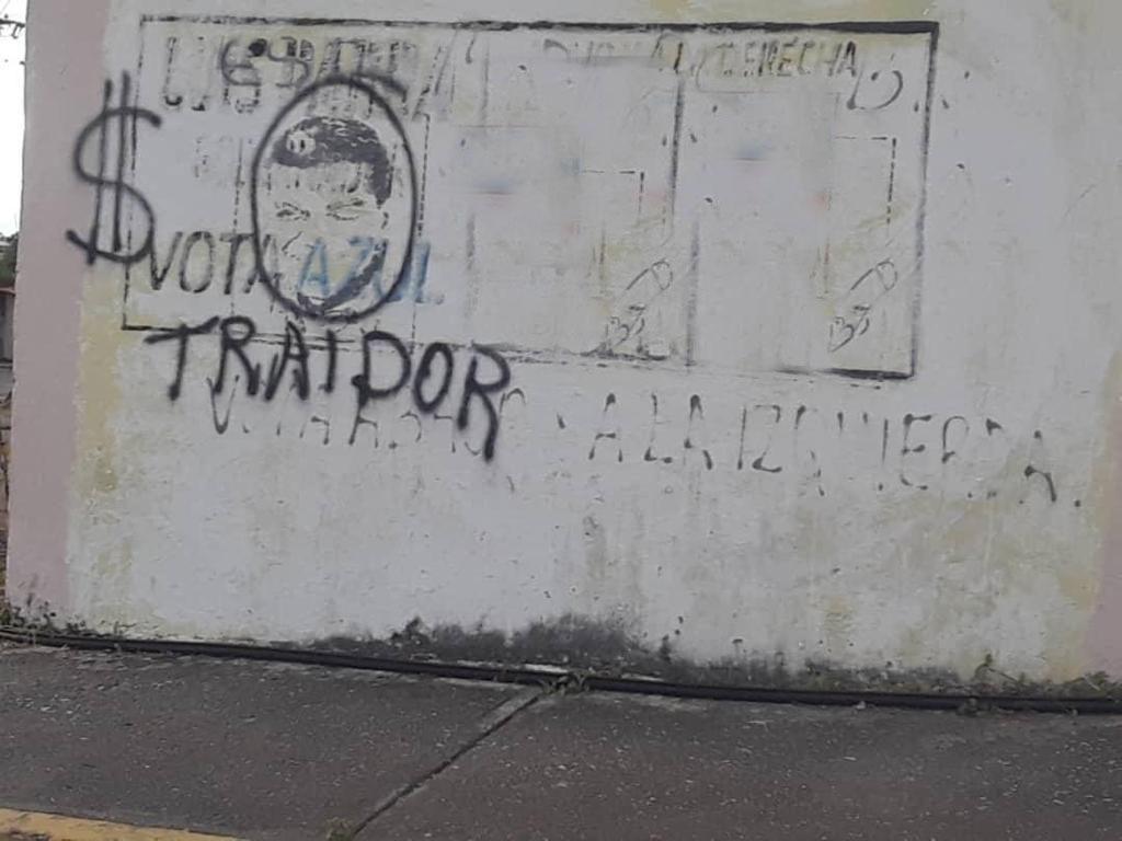 ¡Traidor!: Las calles de Yaracuy amanecieron con mensajes contra diputado “Clap” Luis Parra (foto)