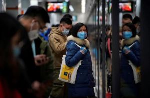Expertos temen que las medidas de China lleguen muy tarde para controlar el coronavirus